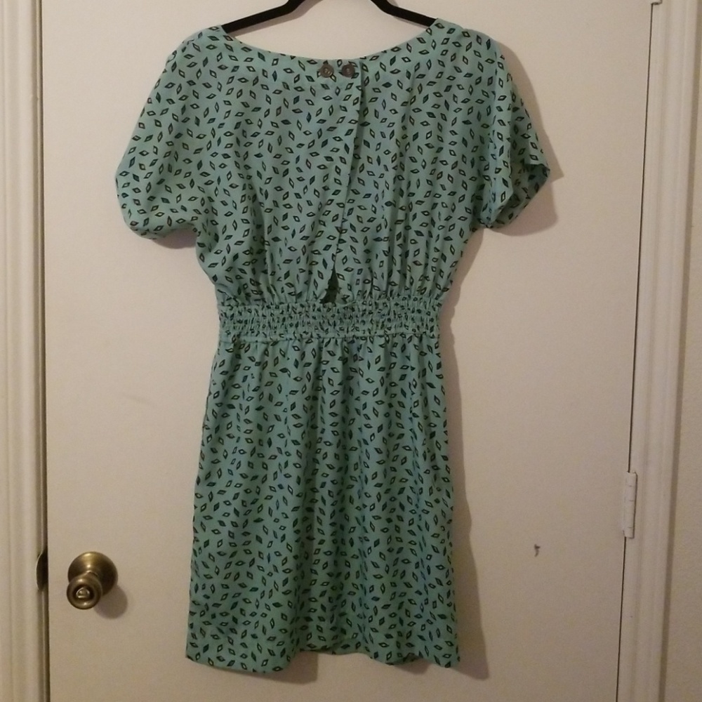 Dress - Picture 2 of 3